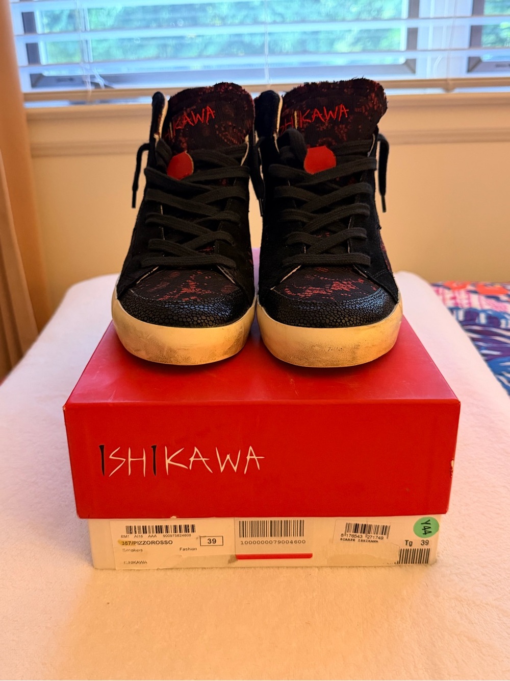 Ishikawa Pizzo Rosso Italian High Top Sneakers Black Red EU 39